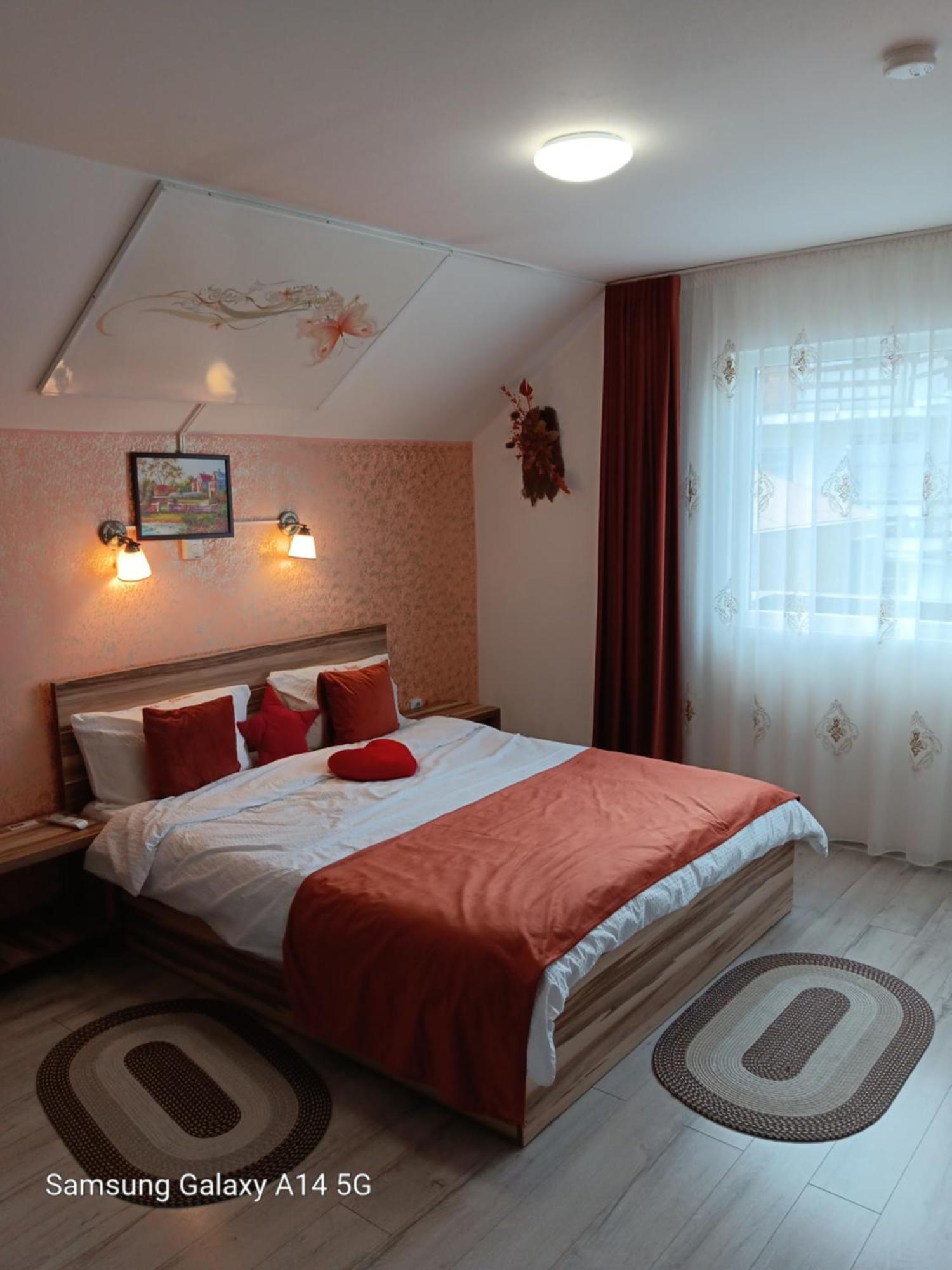 Casa Cu Semineu Moieciu Villa Моечу де Жос Екстериор снимка